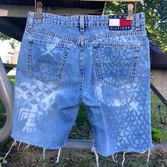 Upcycled vintage Tommy Hilfiger cut off denim shorts : OOAK dyed distressed : - Picture 2 of 16